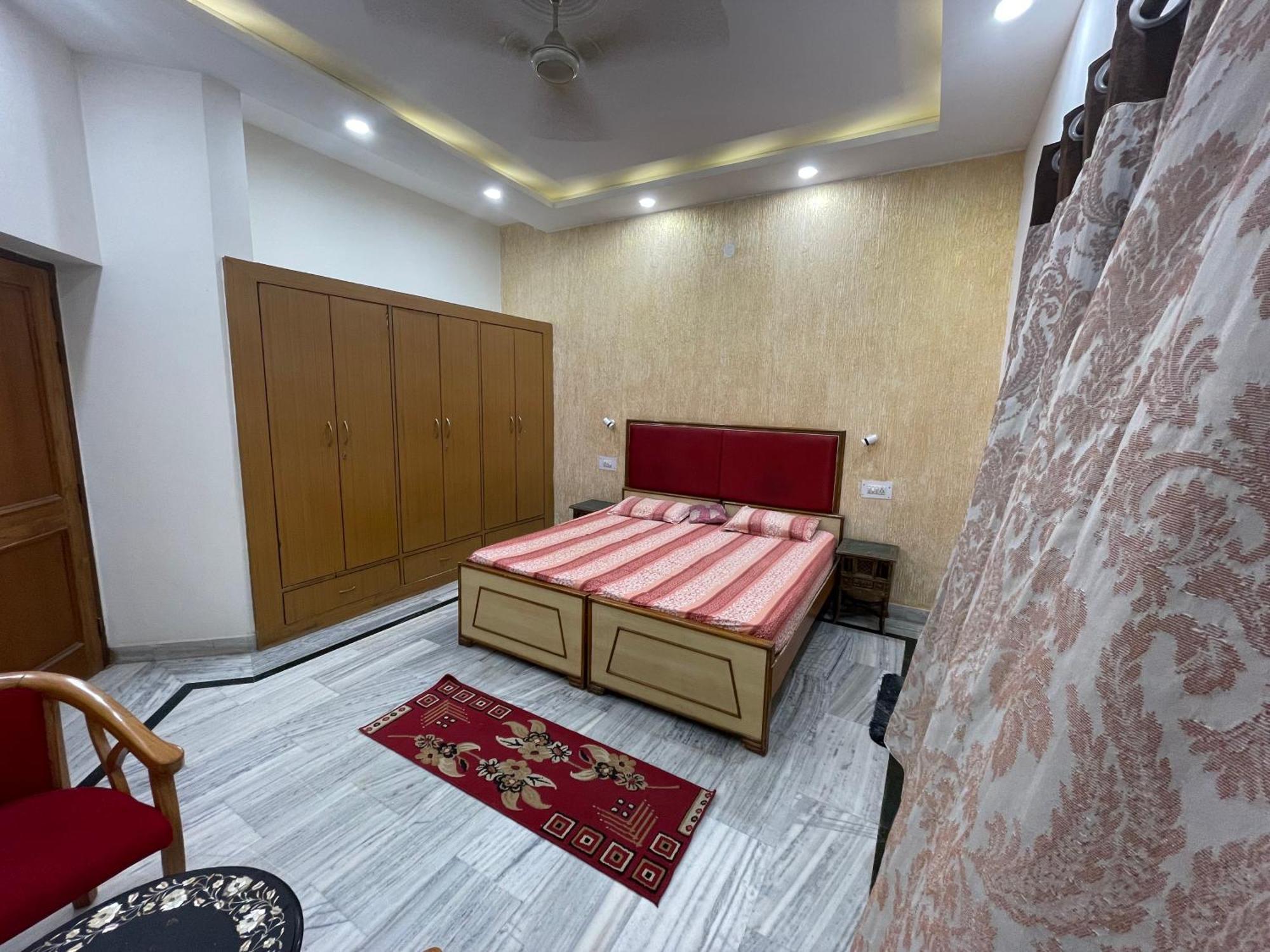 N Homestay Agra Tājganj Екстериор снимка