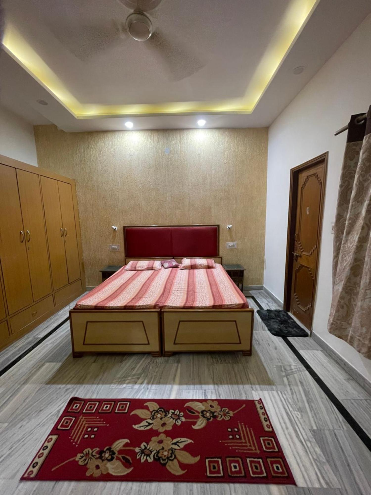 N Homestay Agra Tājganj Екстериор снимка