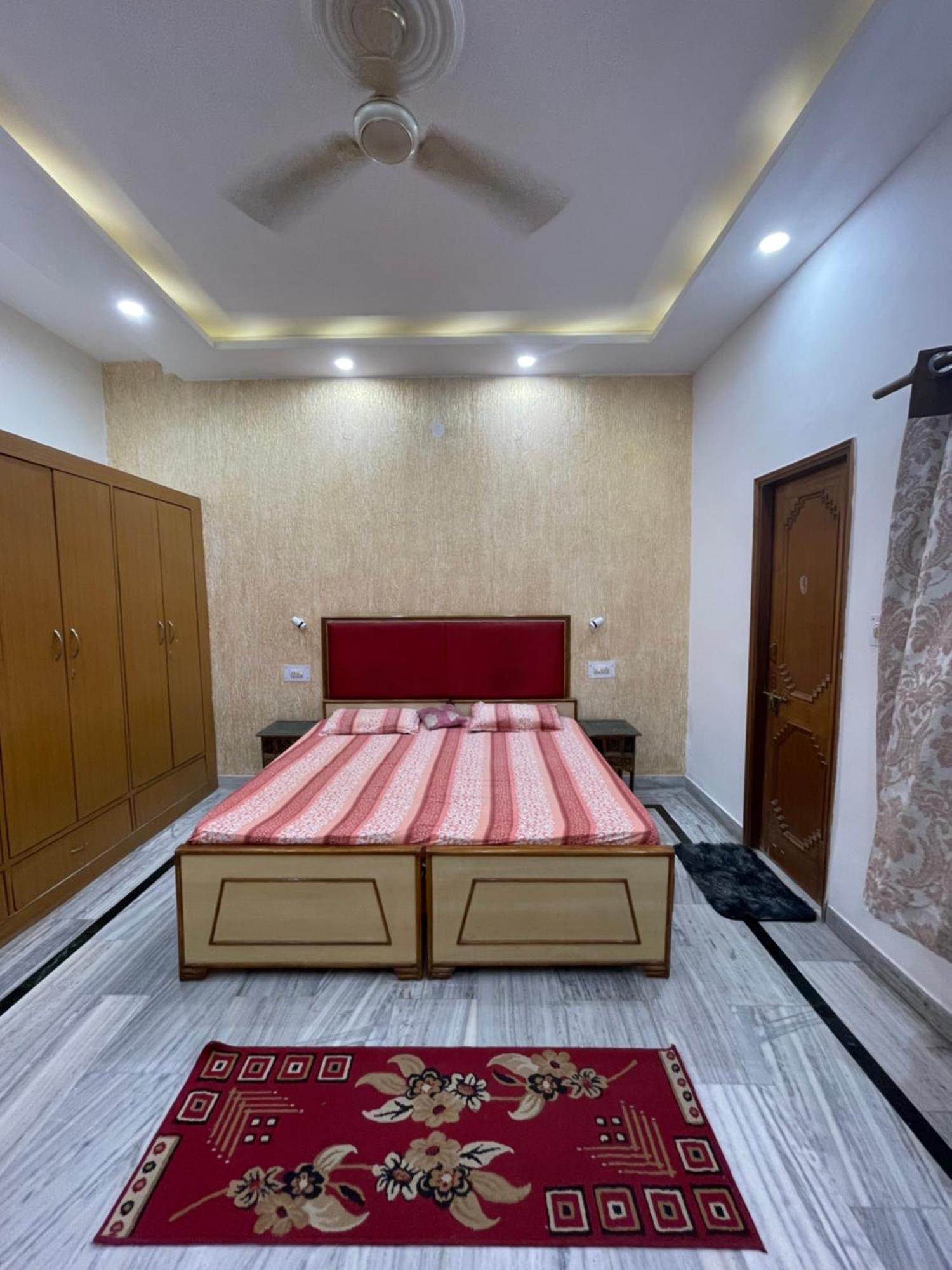 N Homestay Agra Tājganj Екстериор снимка