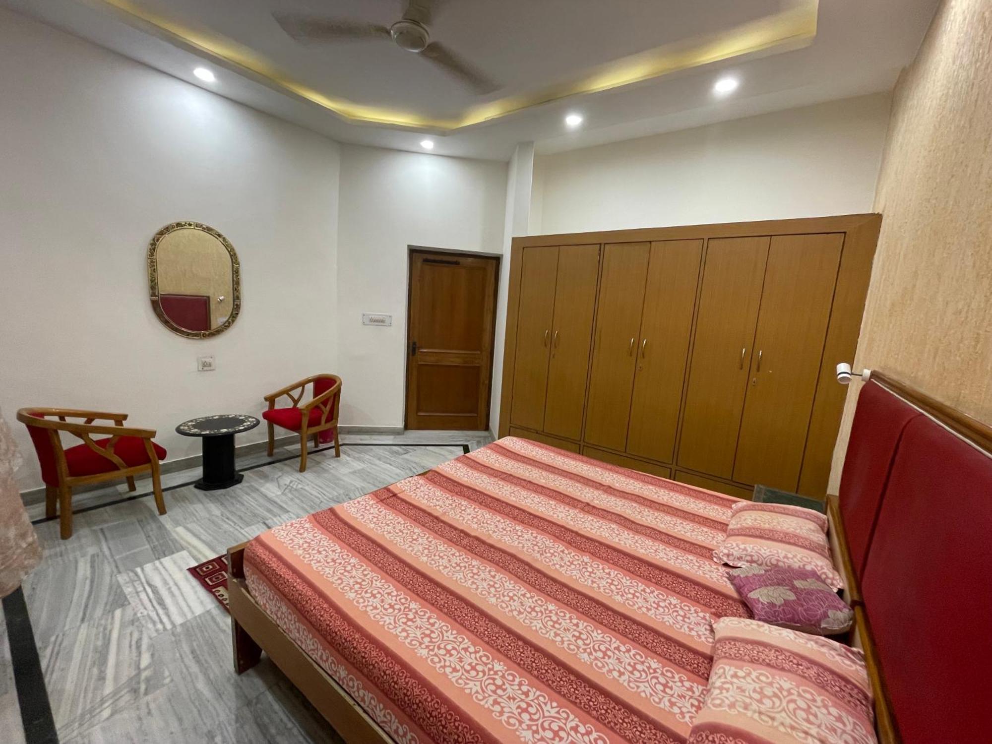 N Homestay Agra Tājganj Екстериор снимка