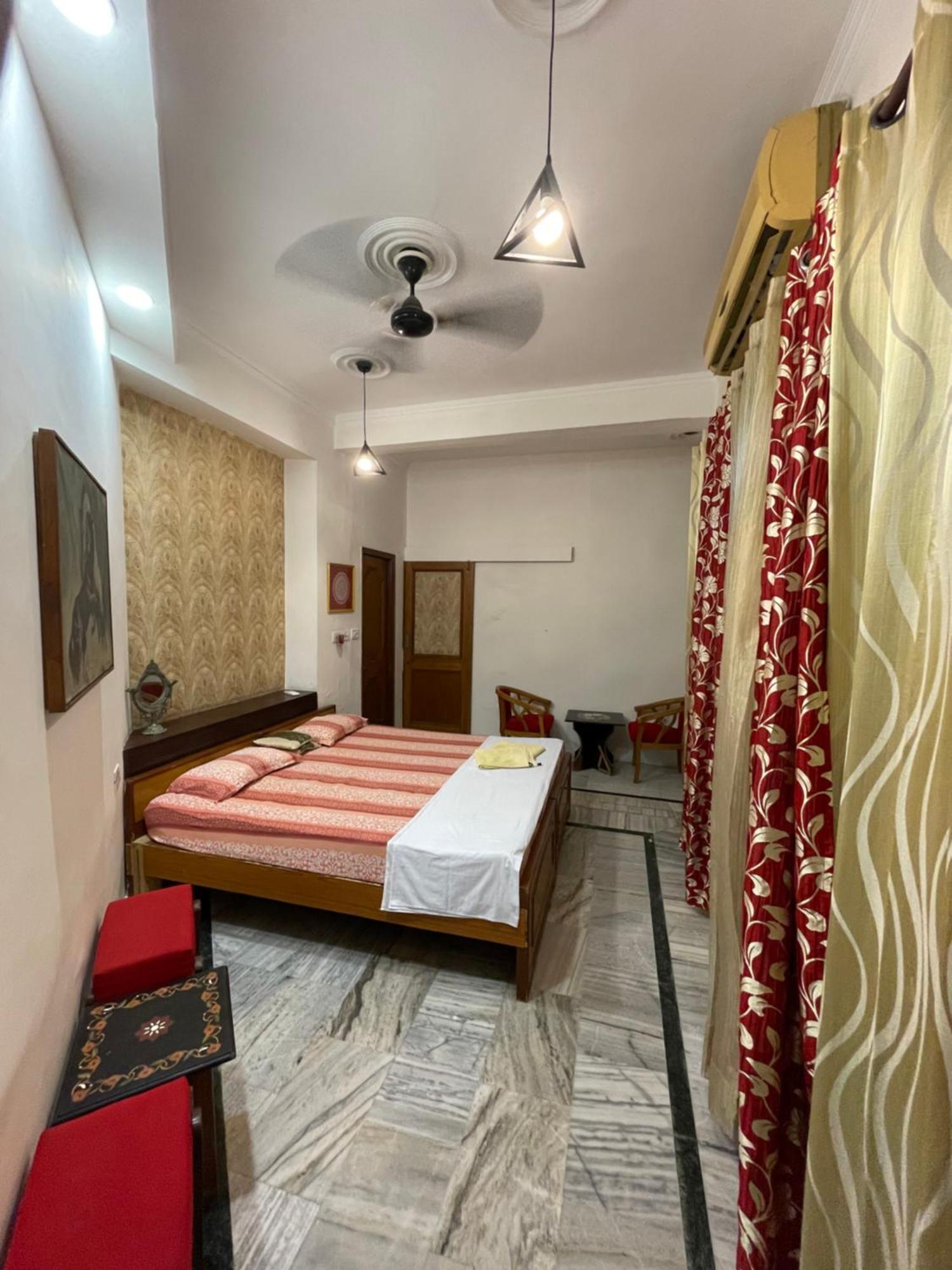 N Homestay Agra Tājganj Екстериор снимка